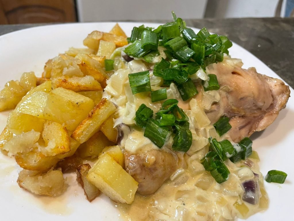 Pollo al Verdeo c/guarnición